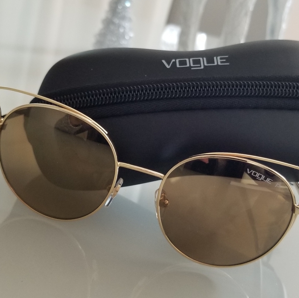 Vogue Polarized Sunglasses VO 4048-S